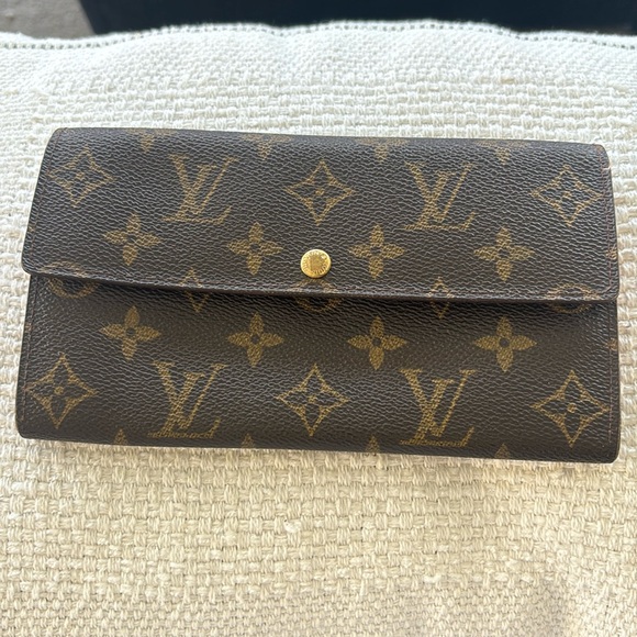 Louis Vuitton monogram Sarah wallet - Picture 8 of 10